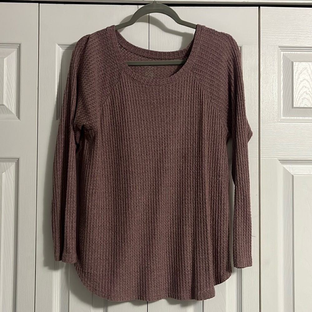 American Eagle light purple sweater, size Medium